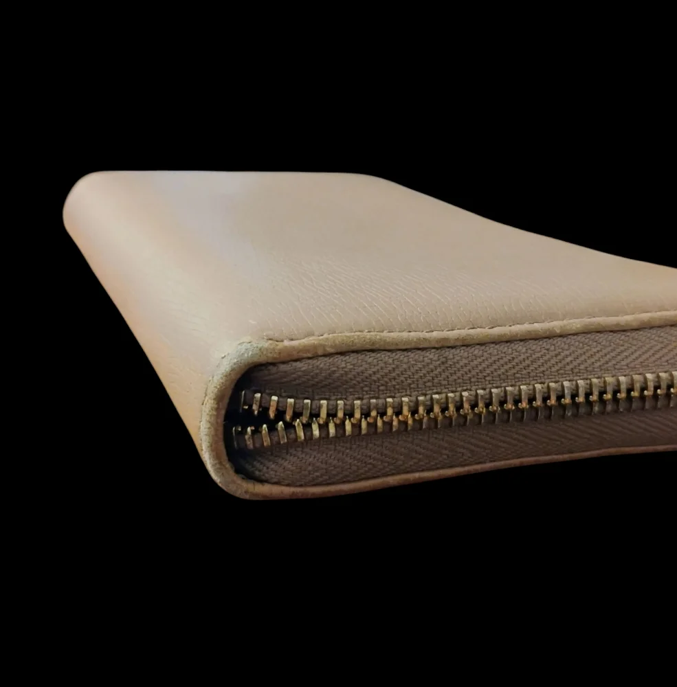 Gucci Beige Leather Zip Around Wallet